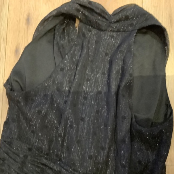 Fun and Flirty Dress with a little sparkle - 4 - Picture 3 of 5